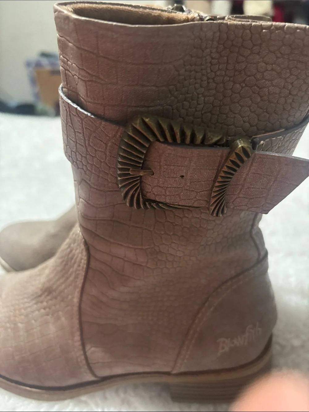 Blowfish Women’s Taupe Ankle Boots Embossed Reptile Buckle Strap Size 8
